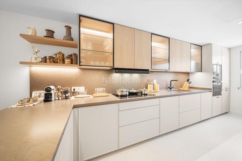 Foto 9e8c180b-69bb-42e4-88a9-d3ee1af1a7e8. Maison jumelée avec parking piscine dans San Pedro de Alcántara Pueblo Marbella