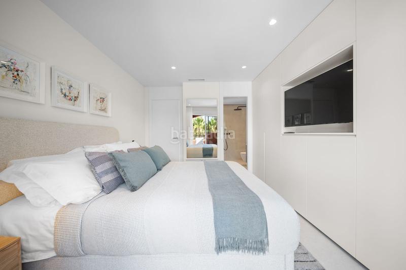 Foto e5ac343e-0b40-4efa-b7b1-e37023a4d6ac. Maison jumelée avec parking piscine dans San Pedro de Alcántara Pueblo Marbella