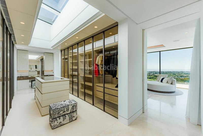 Foto ea8adfeb-56ff-41e1-a940-eceb9651f7b9. Chalet en La Quinta Benahavís