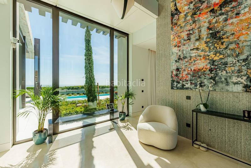 Foto e949beaa-3b1f-4932-93c7-60bd26121c27. Xalet amb aparcament piscina a La Quinta Benahavís