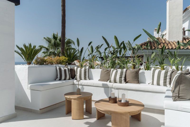 Foto a3feb9da-e0d2-4abf-9de8-f36b5ef85264. Dúplex amb aparcament piscina a Las Brisas Marbella