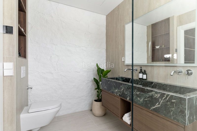 Foto d70879d5-dd65-4929-a82d-6c9587c2cc2a. Dúplex amb aparcament piscina a Las Brisas Marbella