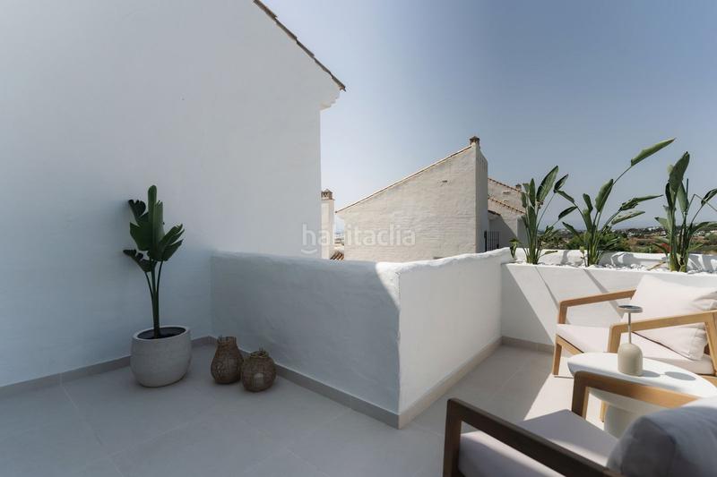 Foto 445c1f6f-3326-47f4-989a-d49e256aadc1. Zweistöckige wohnung mit parking pool in Las Brisas Marbella