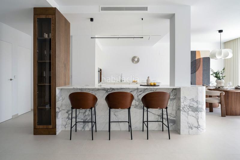 Foto 4ea8106b-979b-4071-a970-20fb07a55165. Zweistöckige wohnung mit parking pool in Las Brisas Marbella