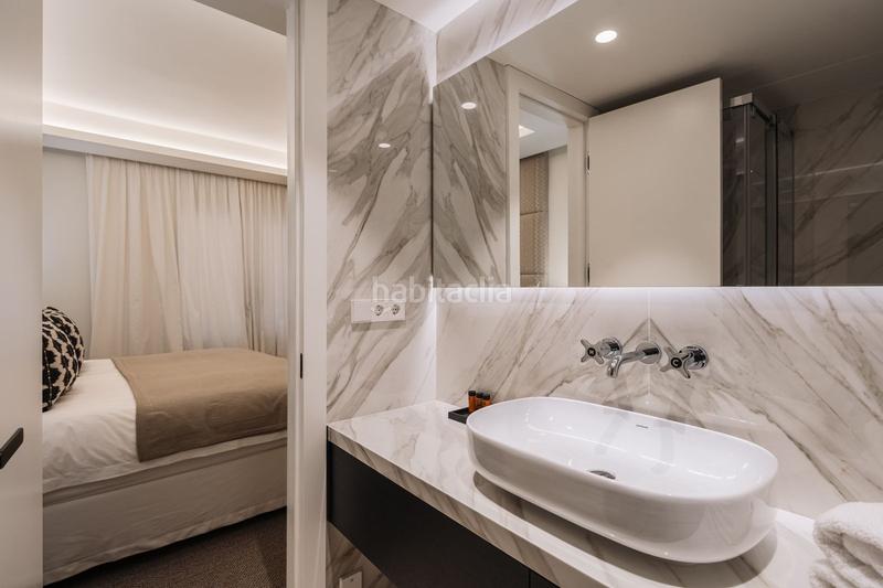 Foto 3e76833a-b8de-4e6c-8d9e-8b66c3c48e76. Ground floor with parking pool in Puente Romano Marbella