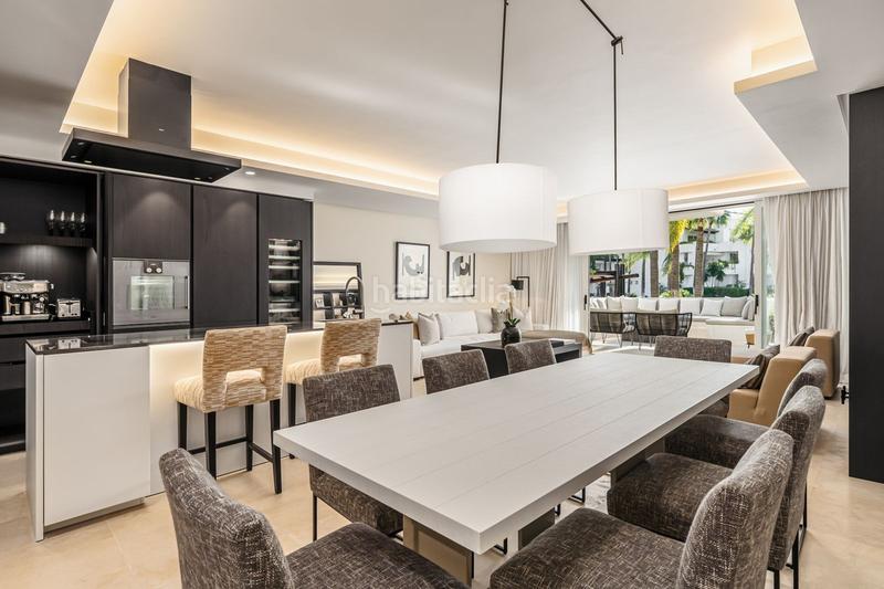 Foto 58291be3-82fc-4f0f-a054-ce6b0994e415. Ground floor with parking pool in Puente Romano Marbella