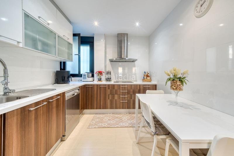 Foto e7d2d41a-9df8-46b8-bd3d-7905a6f1bbc5. Planta baixa amb piscina a La Concha - Resina Golf Estepona