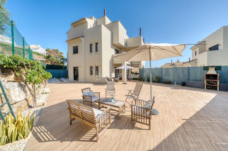 Foto a040f2f8-74bd-4812-bf2a-1a130981df69. Rez-de-chaussée avec piscine dans La Concha - Resina Golf Estepona