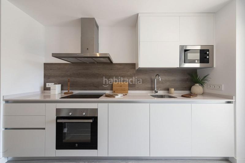 Foto ec51381c-c52c-4e0c-bafa-0986962d3181. Planta baja en Zona Calvario Estepona