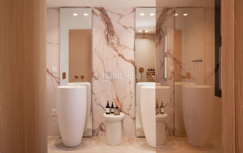 Foto 83328038-4ac4-4374-bbe4-6d5ba9f2d1d4. Casa a schiera con parcheggio piscina in Puerto Banús Marbella