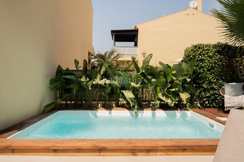 Foto 0298f256-04d6-4a04-944f-973addda00db. Semi detached house with parking pool in Puerto Banús Marbella