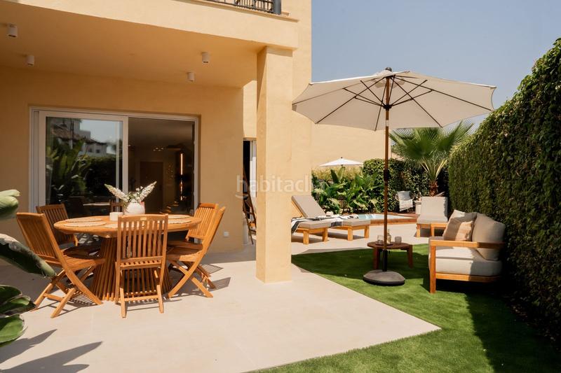 Foto 2b9f0951-86d7-48fc-9180-d2181fa80cd0. Semi detached house with parking pool in Puerto Banús Marbella