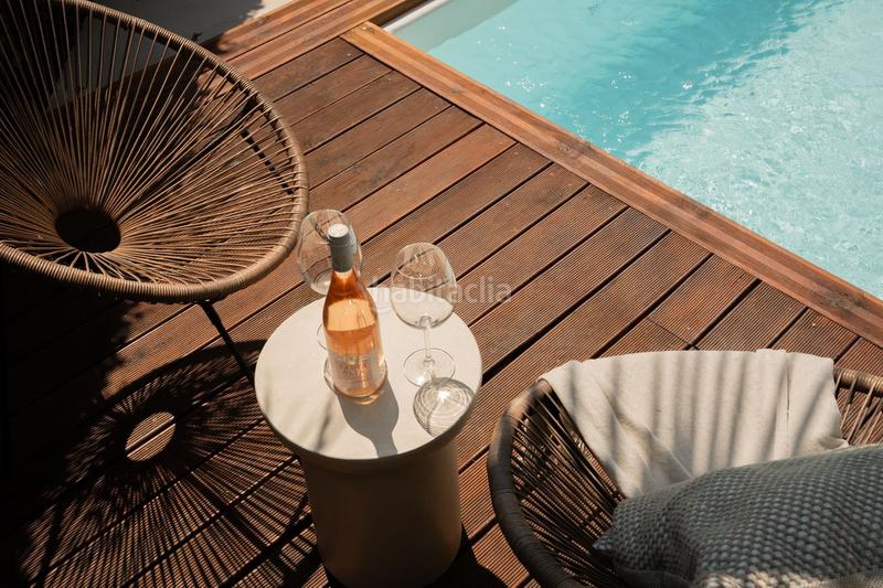 Foto 40f51a19-18e3-4b46-b9c5-25125953d2fb. Semi detached house with parking pool in Puerto Banús Marbella