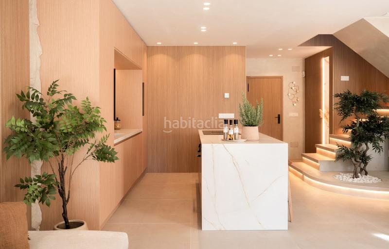 Foto 41b5900f-4186-41b0-97c4-352c2356fb13. Semi detached house with parking pool in Puerto Banús Marbella