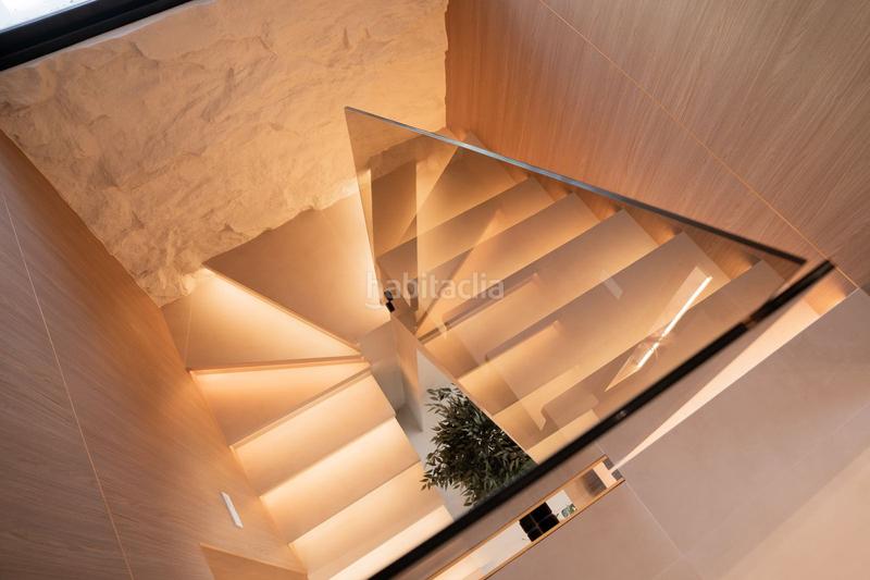 Foto 8addbabe-bc65-40a1-8281-339a635b334d. Semi detached house with parking pool in Puerto Banús Marbella