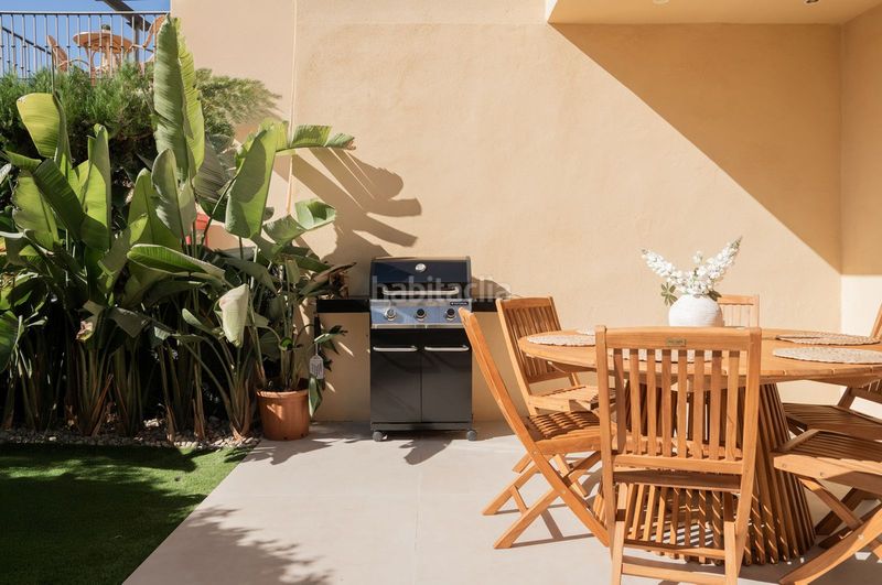 Foto ef2325b9-b360-4a70-bd3f-6493b93f8211. Casa adossada amb aparcament piscina a Puerto Banús Marbella