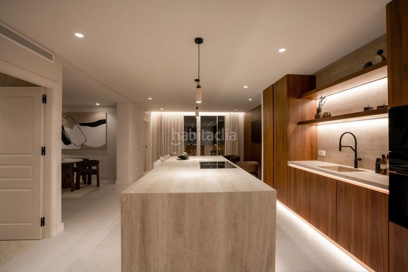 Foto 0057e76a-1b3d-4768-9ba3-034705988dcd. Dúplex amb piscina a Los Naranjos Marbella