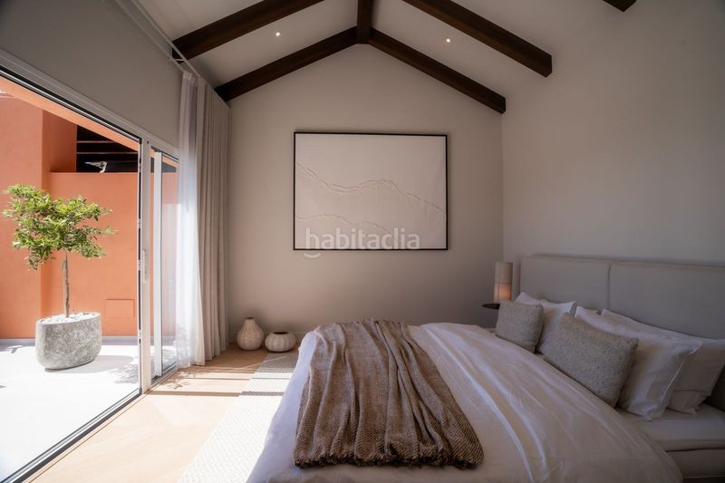 Foto 8aa8de04-b66d-4c27-9d12-caac6d4c55ca. Dúplex amb piscina a Los Naranjos Marbella