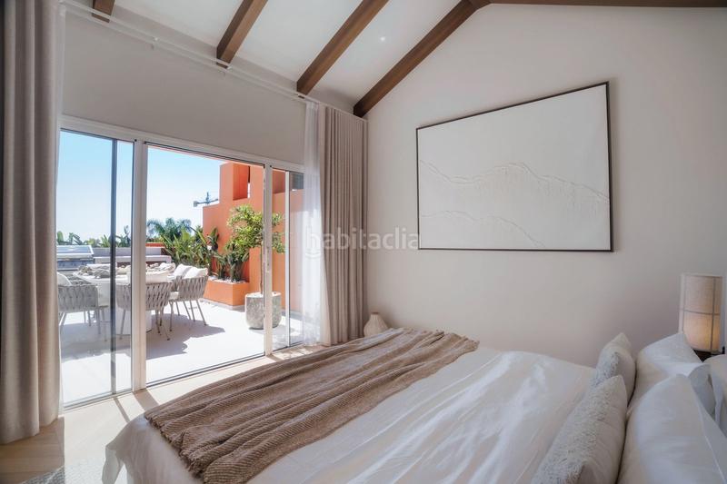 Foto a93e0083-3a05-4df0-9752-52d75aa0bf7f. Duplex avec piscine dans Los Naranjos Marbella