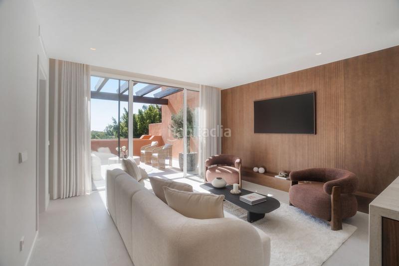 Foto bf4c861e-261a-4747-9259-b6246a7d911a. Duplex avec piscine dans Los Naranjos Marbella