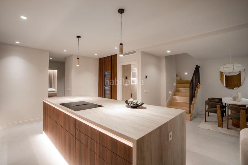 Foto 53bce914-6e60-44d3-a175-c3ebe950d8ae. Zweistöckige wohnung mit pool in Los Naranjos Marbella