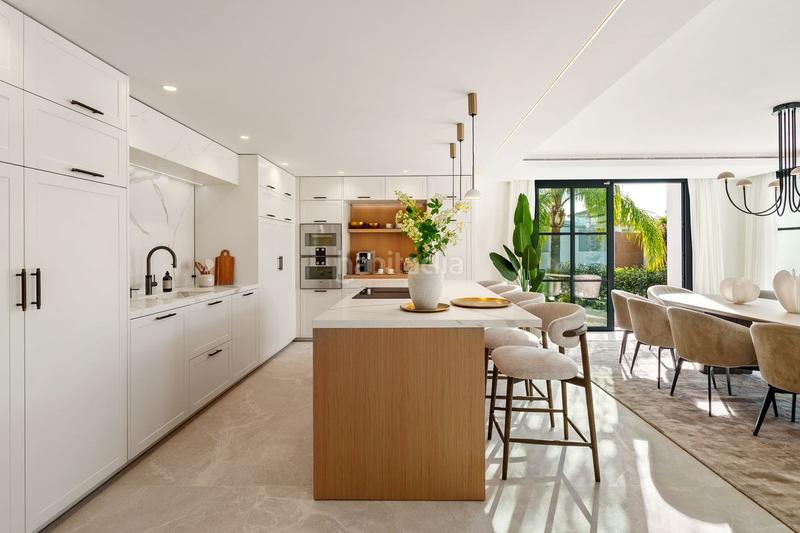 Foto d97f52b0-d1bf-41cf-8eaa-fc9b47ed708c. Chalet con parcheggio piscina in La Quinta Benahavís