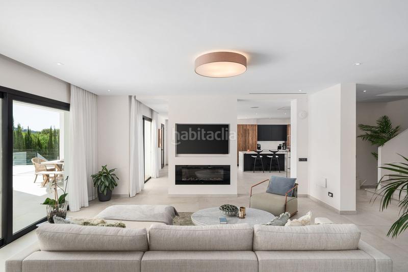 Foto 484eeb9f-b3cb-43bd-bf3a-cd7ce3fc7f36. Chalet with parking pool in Santa María Marbella