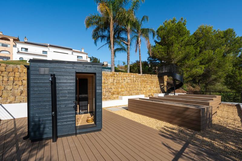 Foto 943eaa22-df26-4cb8-8343-95f34f6ac874. Chalet with parking pool in Santa María Marbella