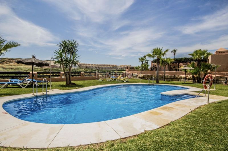 Foto 4ed7f592-33c1-43d8-a099-a5213a29eb79. Planta baja en San Luis de Sabinillas Manilva