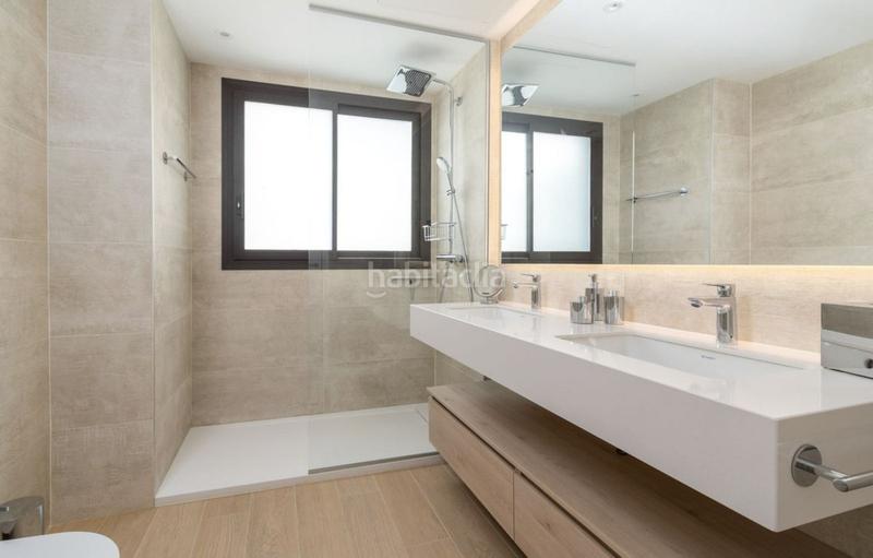 Foto eef003a3-bc58-40c3-8898-f30be81e414f. Chalet with parking pool in bahía de Marbella Marbella