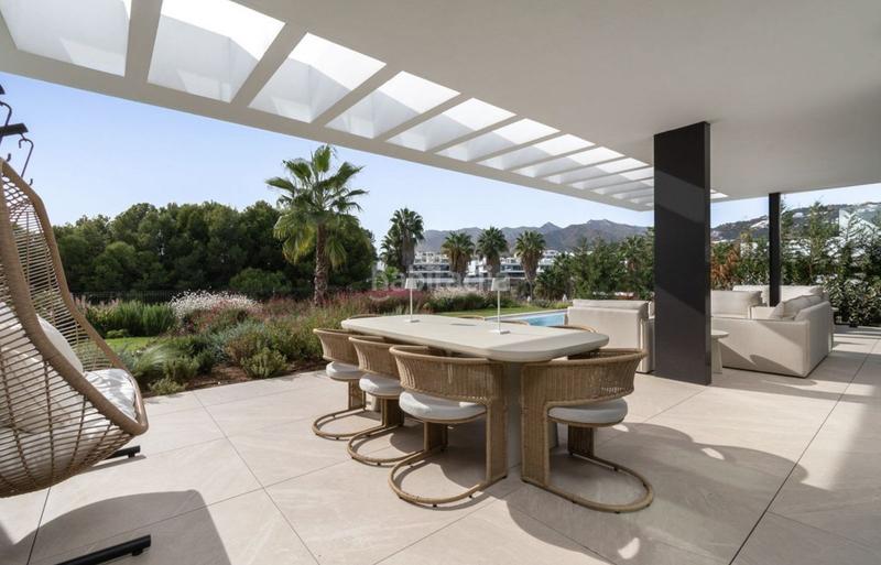 Foto 1595f3b6-4932-49e8-84d0-0d4456921456. Chalet avec parking piscine dans bahía de Marbella Marbella