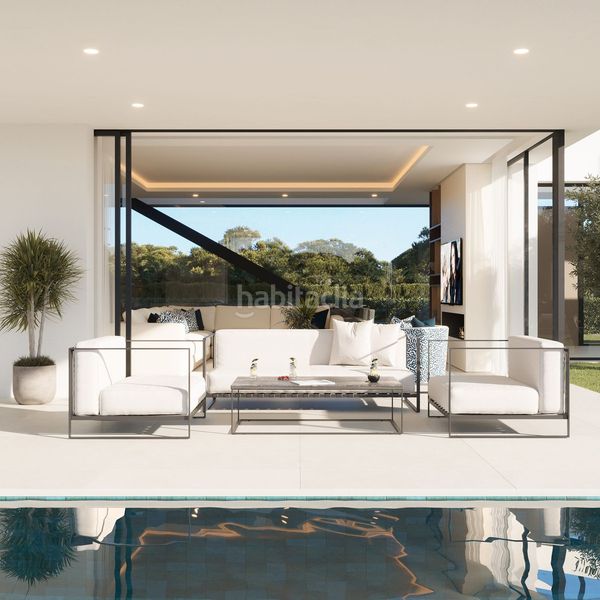 Foto 8de65091-4458-4dbf-a020-9ee885a6cdc2. Xalet amb aparcament piscina a Cabopino - Artola Marbella