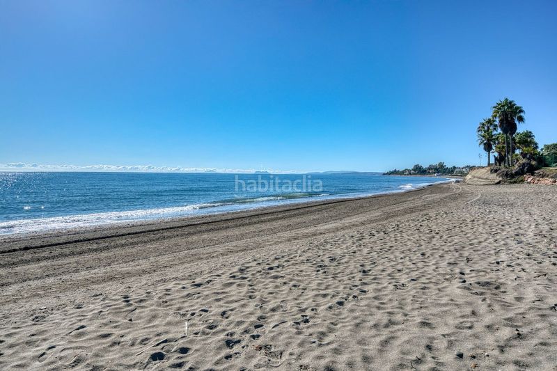 Foto b8e4b680-61ed-487a-986d-1234ab957995. Planta baixa amb aparcament piscina a El Velerín Estepona