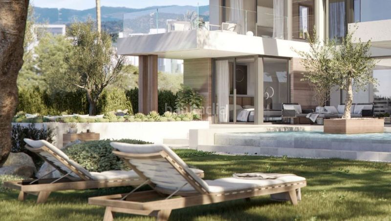 Foto 0160b8df-4f88-43f5-852e-3e477499f00b. Xalet amb aparcament piscina a Sotogrande costa Sotogrande