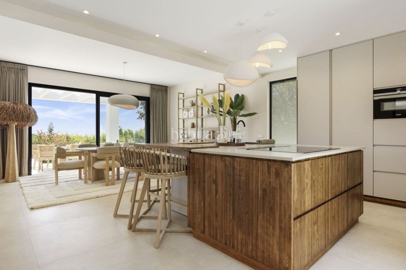 Foto ea85020a-55b6-4f3b-845d-3b1d1f9cef5b. Chalet en El Paraíso Benahavís