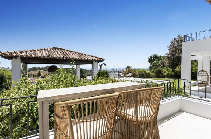 Foto aaa349a3-408a-4698-9cdf-f70f2af849ce. Xalet amb aparcament piscina a El Paraíso Benahavís