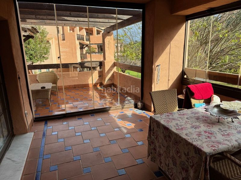 Foto 19f93b6c-b973-4361-8efd-c1c9685bf0f6. Apartament amb aparcament piscina a Atalaya - Isdabe Estepona