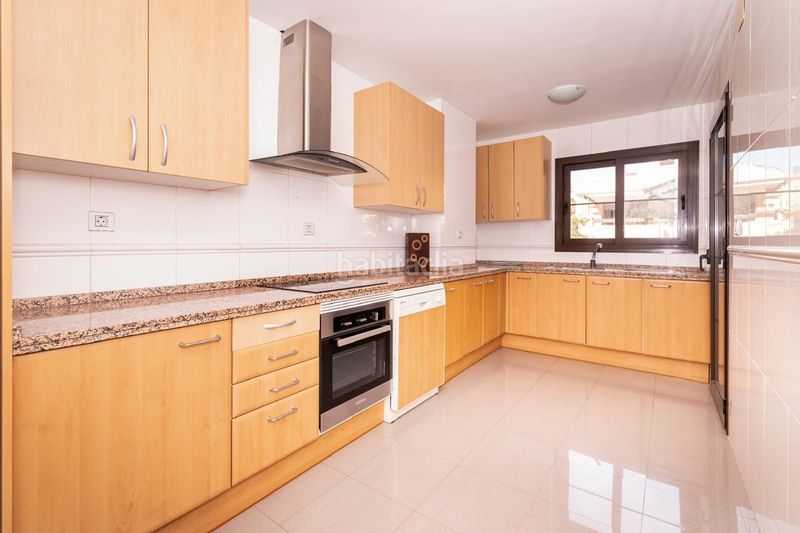 Foto 6327806e-9a41-4a45-8f92-1254e1bd3e3b. Apartament amb aparcament piscina a Atalaya - Isdabe Estepona