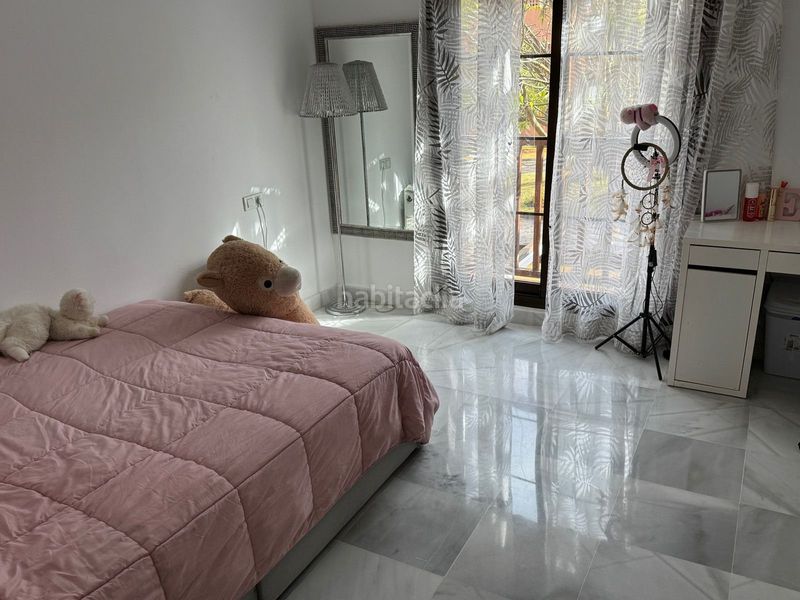 Foto b1f0c024-f0c2-4da8-8639-440ef577f9ef. Apartament amb aparcament piscina a Atalaya - Isdabe Estepona