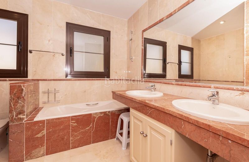 Foto d7a78474-11f4-4184-9db6-c7de4ce3c254. Apartament amb aparcament piscina a Atalaya - Isdabe Estepona
