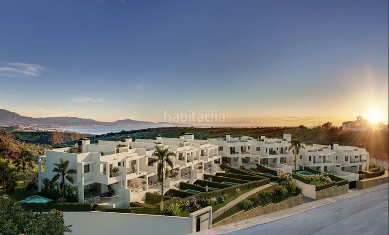 Foto b700a0d1-db35-4110-82c2-acc8ab717422. Casa adossada amb aparcament piscina a Chullera Manilva