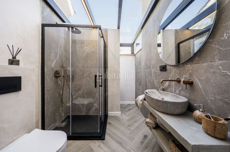 Foto 2c60f7f6-a361-420b-80d9-e0247c824ee9. Àtic amb aparcament piscina a La Quinta Benahavís