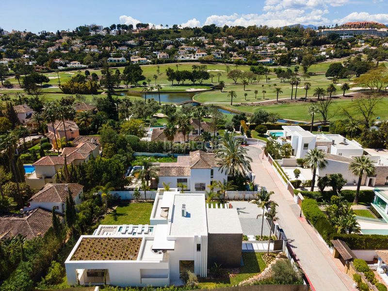 Foto a1e5f052-ab3d-4cce-9cb7-896058100fe2. Xalet amb aparcament piscina a Las Brisas Marbella