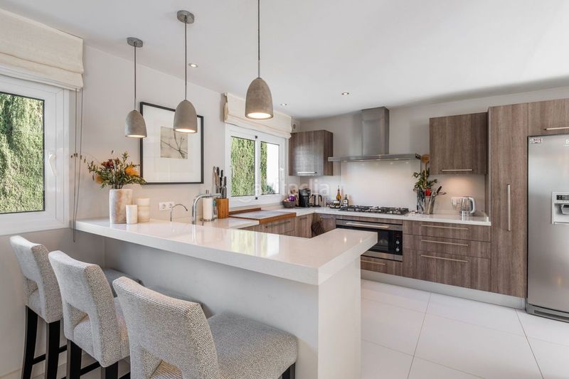 Foto cb2de8e8-fd9a-4979-901b-08af35d6de44. Chalet en Las Brisas Marbella