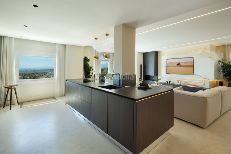 Foto d75ef12a-5486-4bbc-b9a7-c57ffd46fc4f. Ático en Nagüeles Alto Marbella
