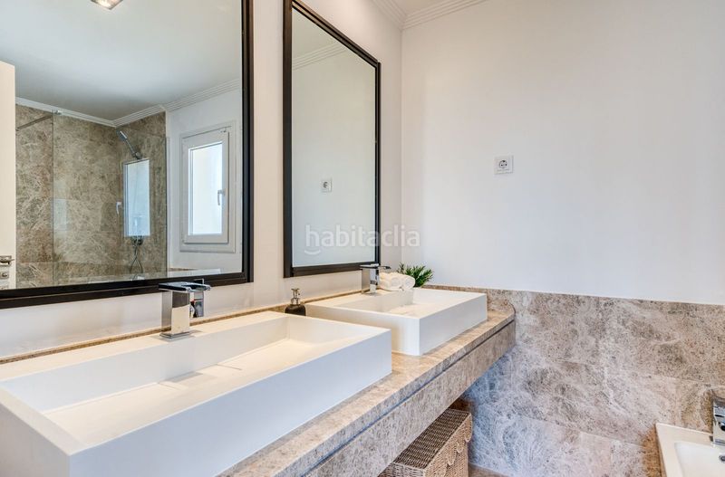 Foto f9daab11-e967-4750-8bb4-3eafa0871941. Casa adossada amb aparcament piscina a Santa Clara Marbella