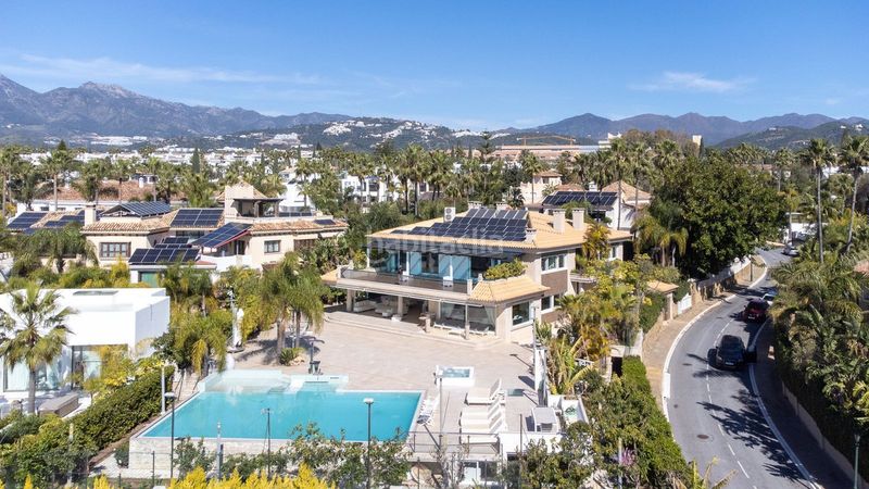 Foto 6c7c26e1-b46b-4e6b-ac71-90458500f5f2. Chalet en bahía de Marbella Marbella