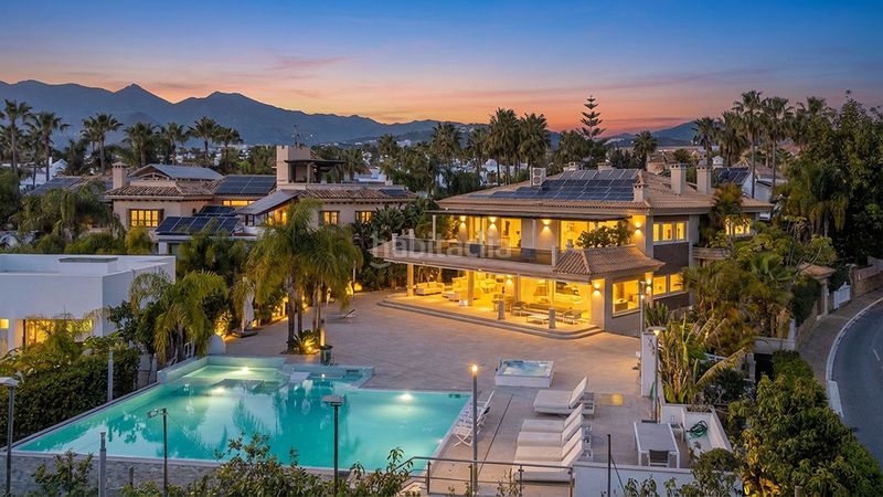 Foto 72cb5a62-aec4-47c2-8c29-609f1e0b690b. Chalet en bahía de Marbella Marbella