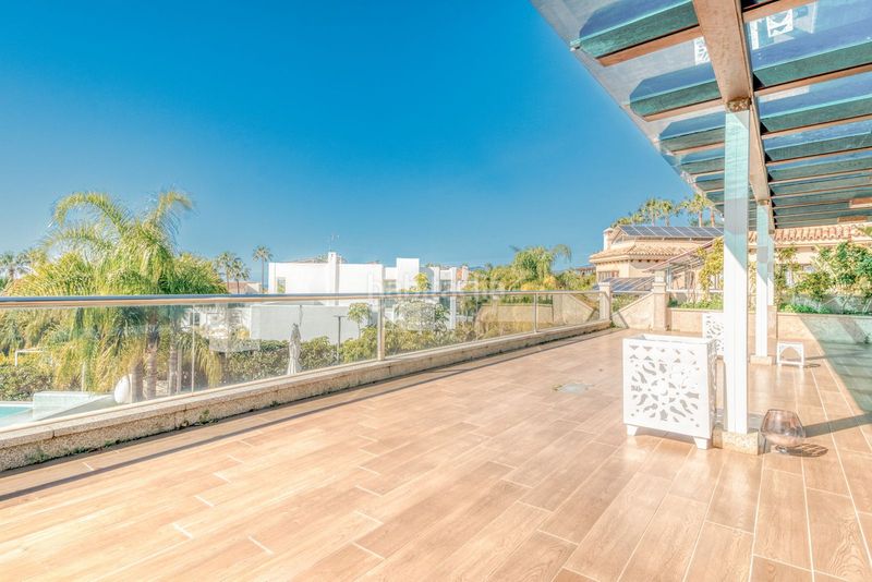 Foto a5c2ee0a-ee82-4c48-97ae-f52c1abb7c18. Chalet en bahía de Marbella Marbella