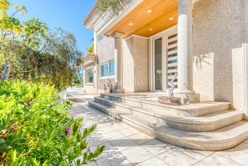 Foto e3520569-46e4-43d3-9fb2-7b06448f9ead. Chalet en bahía de Marbella Marbella